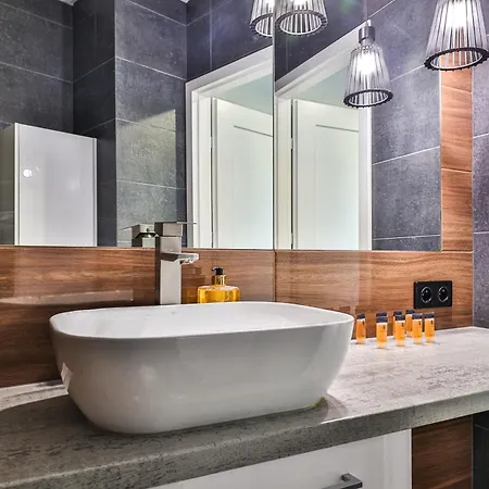 Kasprzaka 29 By Perfect 219